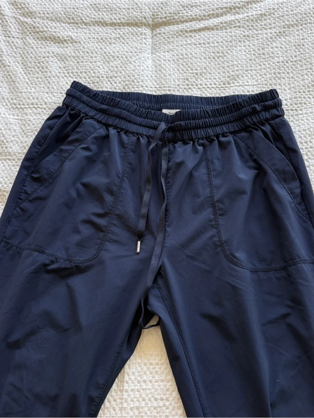 Aritzia TNA Lightweight Joggers